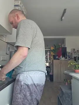 ShyBoy1982 online show from May 28, 8:56 am