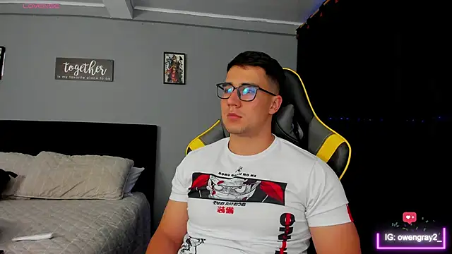 owengray2n online show from March 17, 11:46 pm