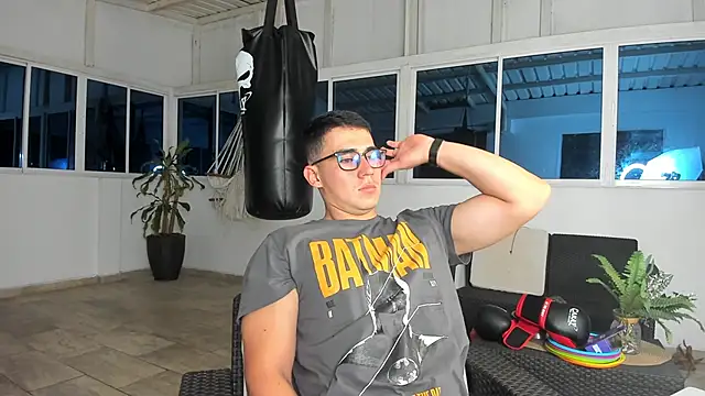 owengray2n online show from December 3, 2:12 am