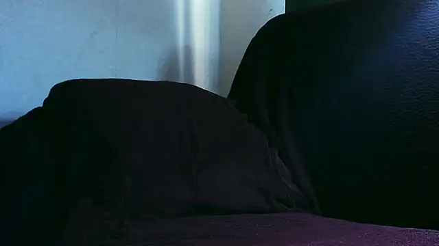 Deckard Webb1  online show from January 20, 9:13 am