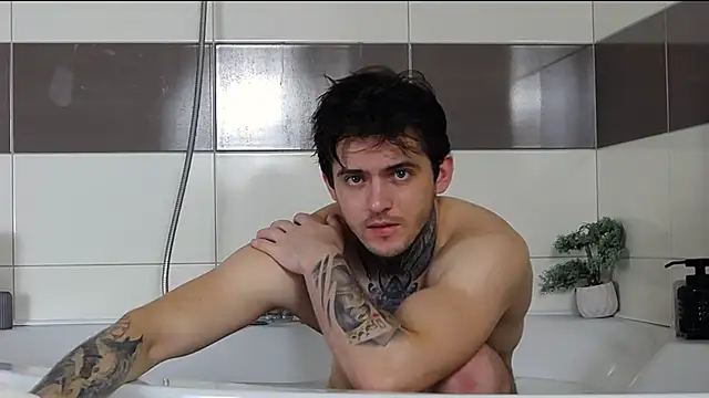 CarterCole online show from January 12, 4:29 pm