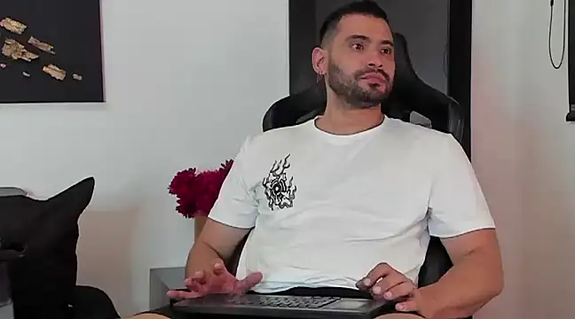 Dereck vega online show from February 27, 9:14 pm