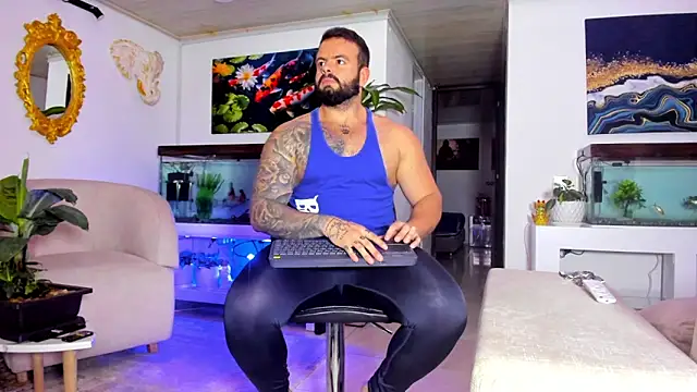 Johnnygrayson1 online show from March 16, 11:14 pm