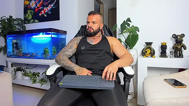 Johnnygrayson1 online show from September 9, 11:58 pm