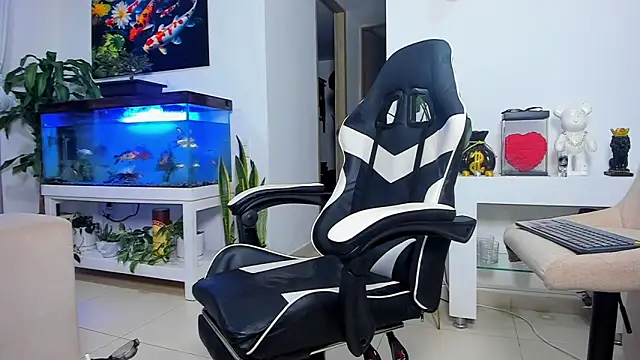 Johnnygrayson1 online show from October 23, 1:31 am