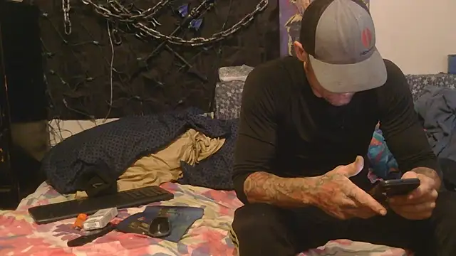 TheOneYouLove69 online show from November 10, 7:41 pm