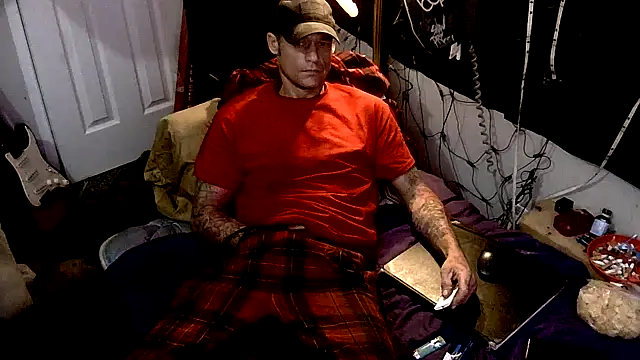 TheOneYouLove69 online show from February 11, 9:31 pm