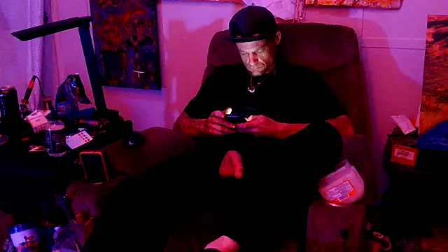 TheOneYouLove69 online show from March 15, 5:08 am