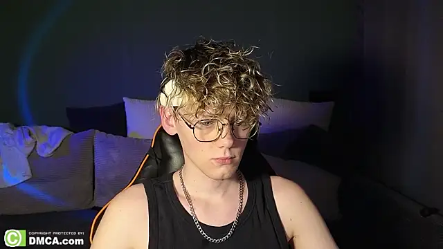 Keytaro online show from March 10, 3:18 pm