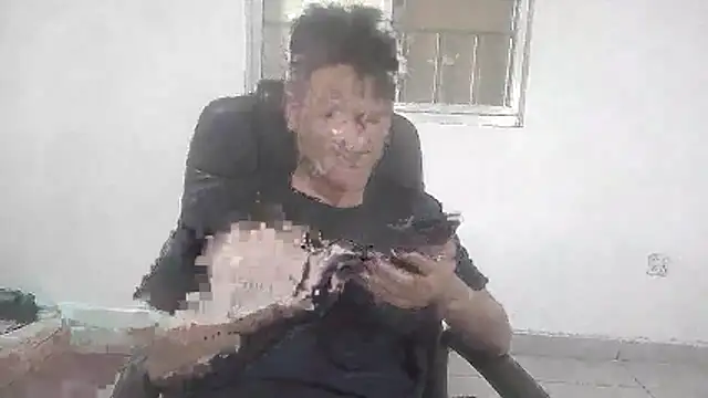 kisstoyousoon2024 online show from October 14, 9:38 am