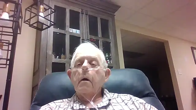 bootlegmanz online show from December 2, 4:43 pm