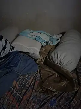 Snapshot of cloudyunderwear chatting on January 27, 2:02 pm cloudyunderwear online show from January 27, 2:02 pm