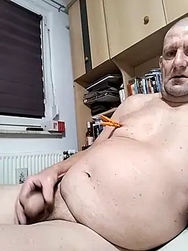 Lutzi1 online show from February 14, 6:36 pm