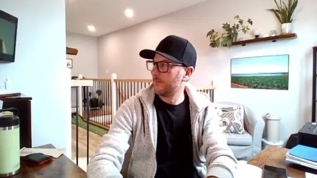 Bigdicktrav902 online show from March 11, 3:30 pm