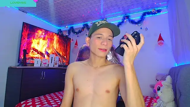 bryamer 19 online show from December 10, 1:29 am