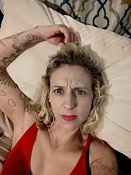 degiggxxx online show from March 23, 2:59 am