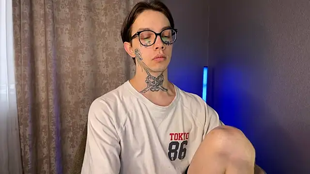 anahori  simon online show from February 23, 1:38 pm