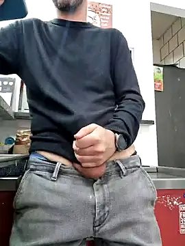 PublicNoFace online show from January 28, 11:38 am