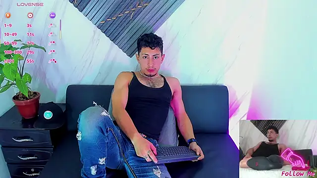 Piggy Eddy online show from November 26, 11:52 pm