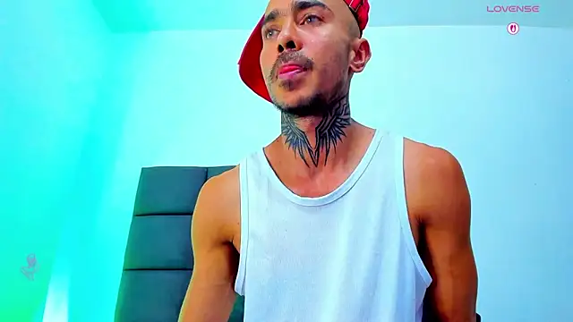 steven hott8 online show from April 16, 7:25 pm