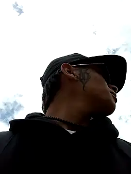 Snapshot of Cuervo_maniaco chatting on January 28, 4:19 pm Cuervo maniaco online show from January 28, 4:19 pm