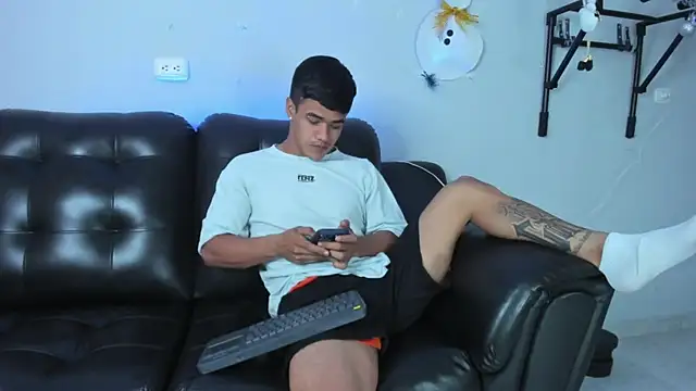 Rob saenz  online show from January 3, 1:25 pm