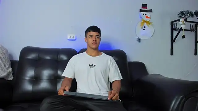 Rob saenz  online show from December 28, 1:51 pm