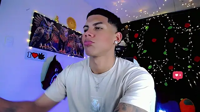 Damian latinxxx online show from January 7, 3:05 am