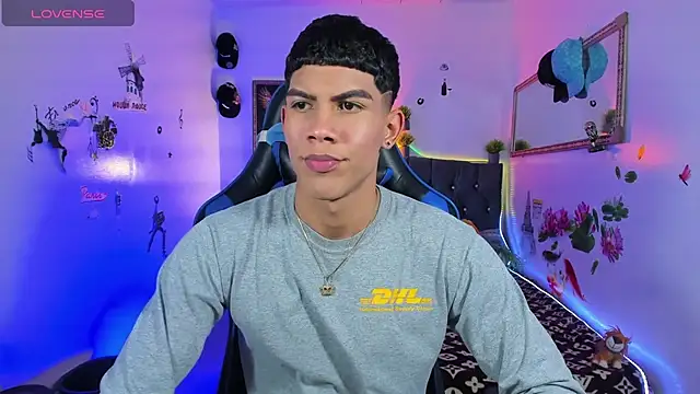 Damian latinxxx online show from October 1, 5:33 am