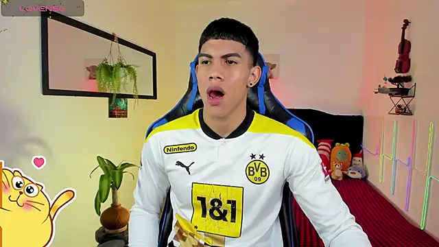 Damian latinxxx online show from March 4, 3:02 am