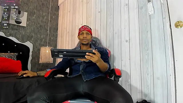 RicoBrown777  online show from December 24, 3:38 am