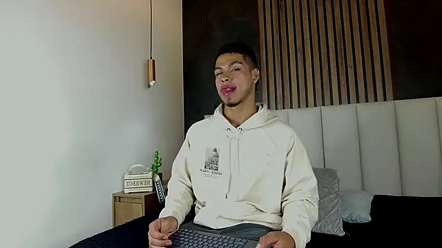 Ken-boy  online show from February 3, 2:25 am