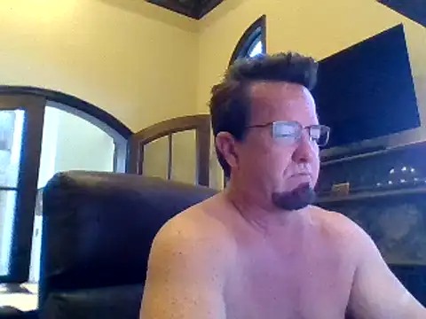 sluttydylan online show from February 10, 9:25 pm