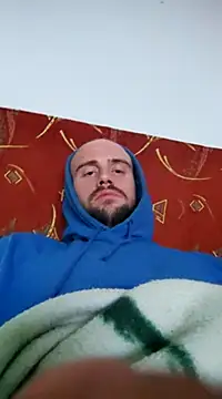 Snapshot of Rejtelmesest chatting on December 14, 10:34 am Rejtelmesest online show from December 14, 10:34 am