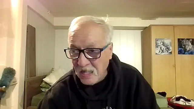 Snapshot of Sammy1660 chatting on October 25, 4:52 pm Sammy1660 online show from October 25, 4:52 pm
