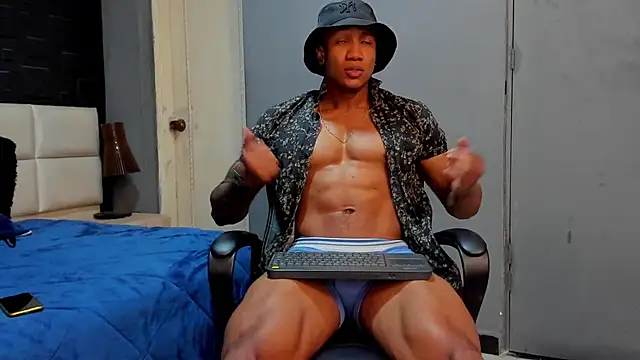 Logan Varela online show from December 30, 9:08 pm