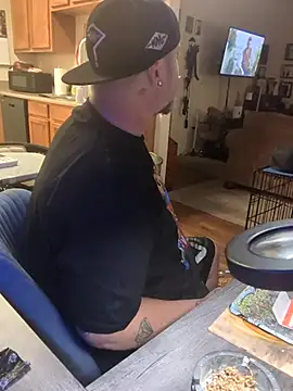 Snapshot of Tyrish361 chatting on October 12, 3:11 am Tyrish361 online show from October 12, 3:11 am