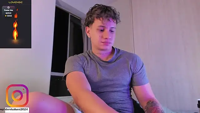 DerekOlsen online show from September 15, 3:52 am