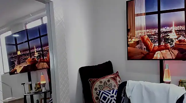 Snapshot of david__johnson372 chatting on January 25, 12:37 pm david  johnson372 online show from January 25, 12:37 pm