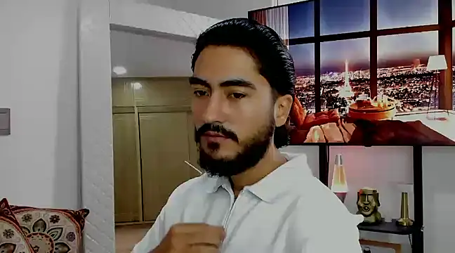 Snapshot of david__johnson372 chatting on February 28, 12:31 pm david  johnson372 online show from February 28, 12:31 pm