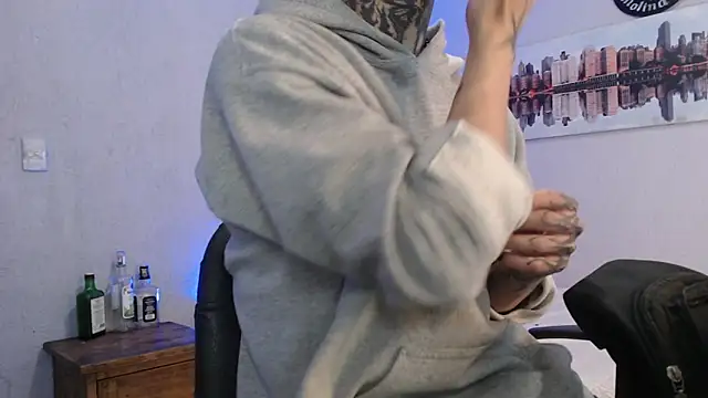 Snapshot of Andy_bapho chatting on January 22, 2:46 pm Andy bapho online show from January 22, 2:46 pm