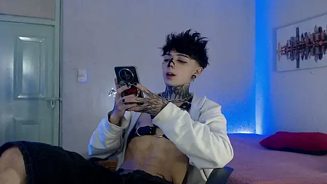 Snapshot of Andy_bapho chatting on December 4, 2:48 pm Andy bapho online show from December 4, 2:48 pm