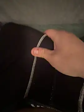 yungsexy- online show from November 18, 3:21 am