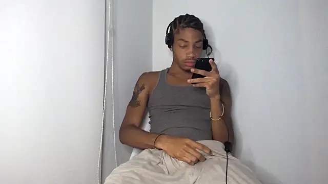 Skinnyblackman online show from October 1, 2:04 am