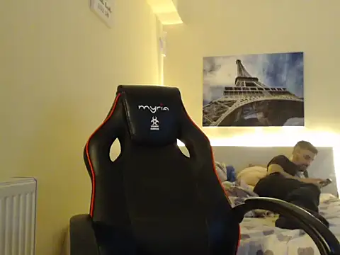 amydamarw online show from February 12, 4:13 pm