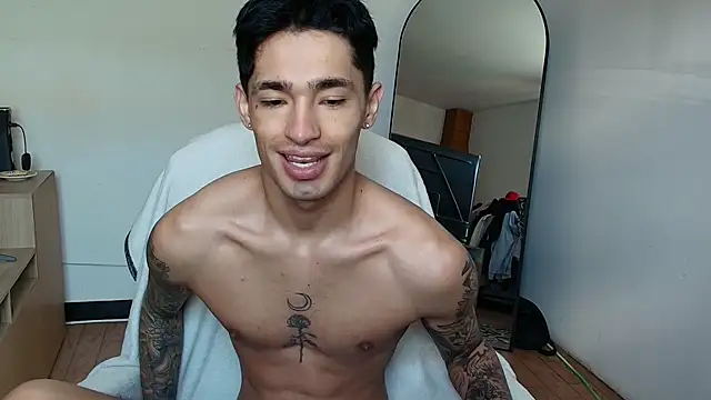 Damon  333 online show from December 4, 5:53 pm