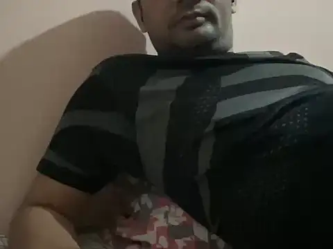 NiceBoy9099 online show from February 15, 5:32 pm