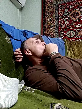 Pineapple04 online show from October 8, 8:02 pm