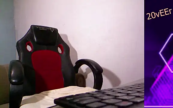 20vEEr online show from March 13, 1:43 am