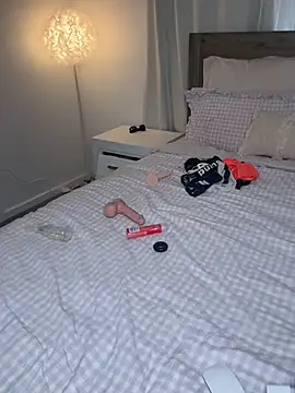  DownUnderFit  online show from March 20, 1:35 am